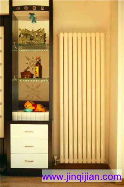 鋼制暖氣片防腐蝕性能與防腐劑密切相關(guān)，金旗艦鋼制暖氣片遠(yuǎn)銷歐洲